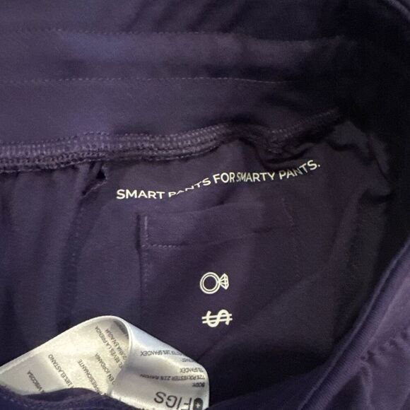 Figs purple scrub pants size XXS petite - Picture 4 of 6